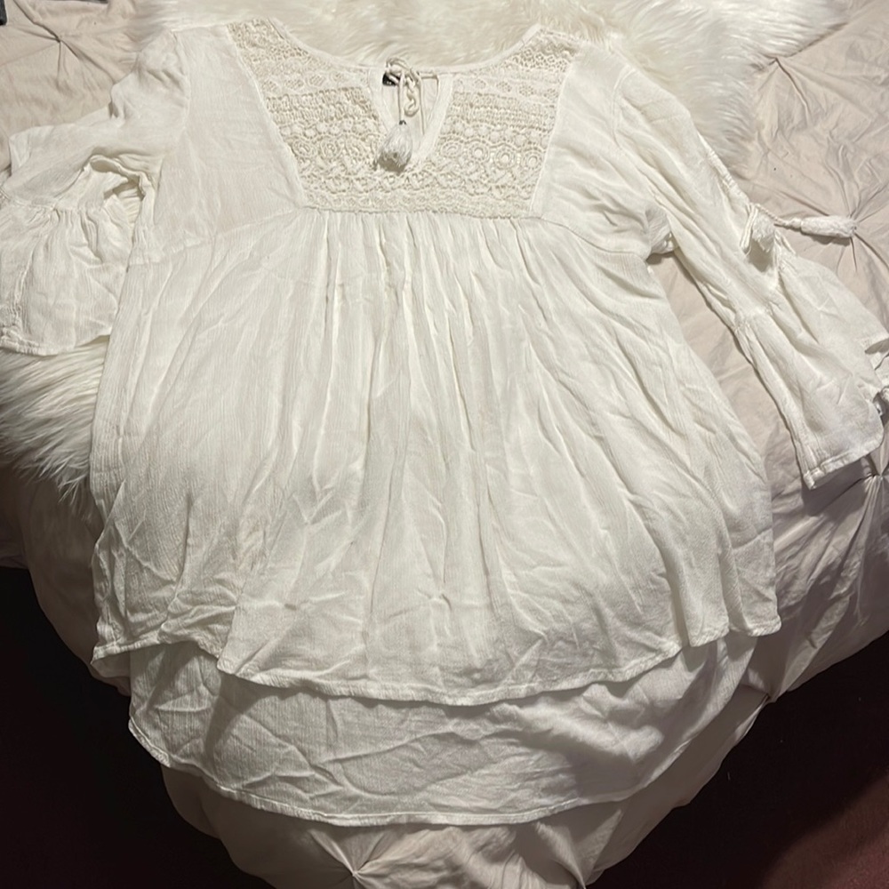 Light white top